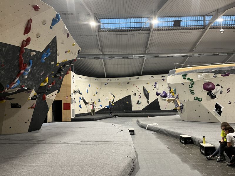 File:2025-12-16 17-13-31 cal-mico.JPG